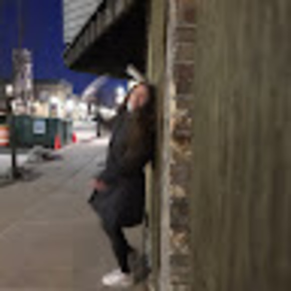 Meet your Posher, Lily - Picture 1 of 1